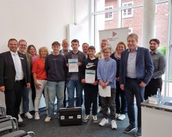 Siegerherung-FitfuerMINT-Kreishaus_2024-1.jpg