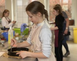 Projektwoche2024_English-Cooking-and-Baking-11.jpeg