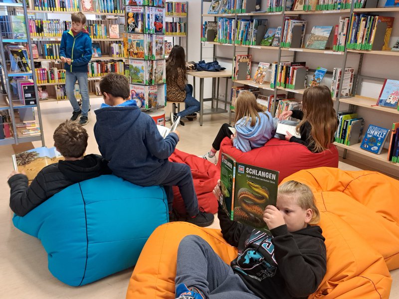 20220921Bücherei5H25.jpg